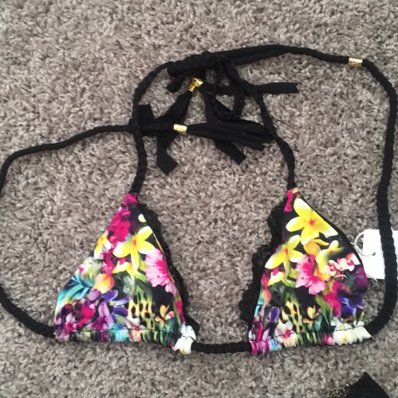 Beach bunny bikini - Picture 6 of 8